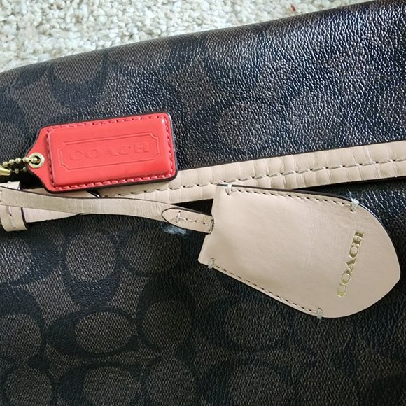 Coach Peyton Signature Convertible Shoulder Bag - Picture 2 of 8